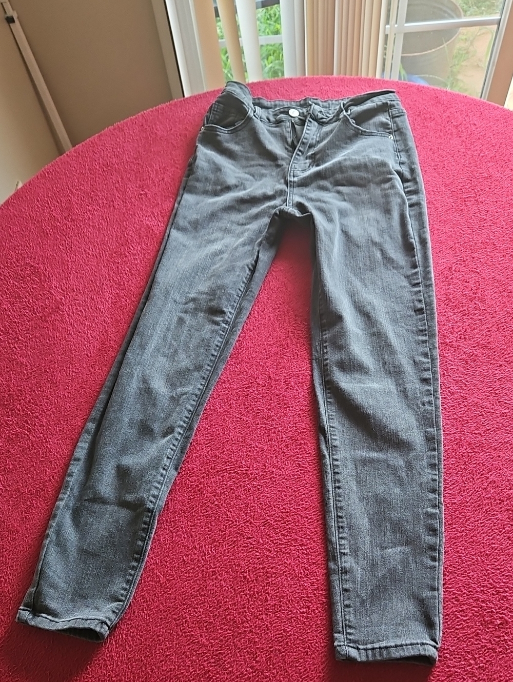 Women's Gray Stretch Slim Jeans